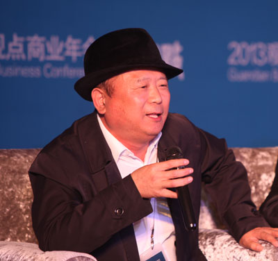 温亚龙